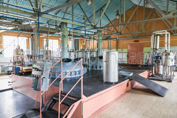 制藥和化學工業。工廠制造